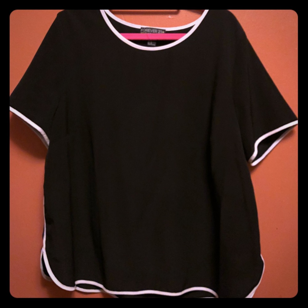 ⬇️Black Blouse ⬇️